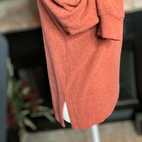 Project Social T hoodie, size S - Picture 5 of 7